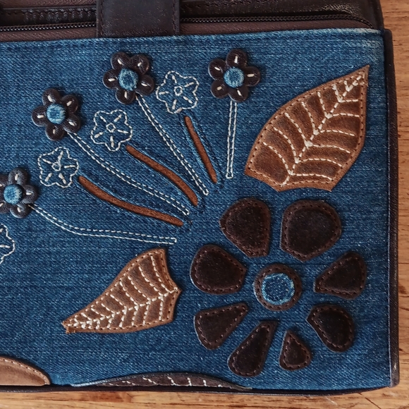 Brighton denim & leather applique embroidered flower purse - Picture 7 of 10
